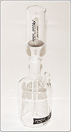 Aromed Ersatzteile wie Filter (Unterteil ) und Kopf ( Chillum - Oberteil )   aus Glas. wie Filter (Unterteil ) und Kopf ( Chillum - Oberteil )   aus Glas.
