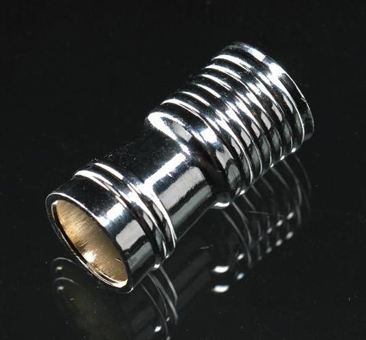 Schlauch Anschluss für die meisten BOOST Shishas, Adapter ohne Ventil Kugel. Für viele BOOST Shishas passend. Mit dem Shisha Schlauch Anschluss kann man an High Quality BOOST Shishas einen Schlauch hinzufügen wo vorher ein Ventil war.