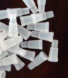 Das Shisha Mundstück wird auf den Shisha Schlauches aufgesteckt. Damit hat jeder ein eigenes Mundstück, wenn der Schlauch zu ihm gereicht wird. 