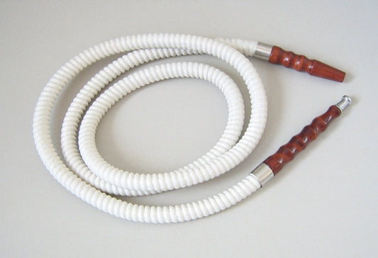 Wasserpfeifen Schlauch in weiß  - für Professional und Pemium Shisha / Wasserpfeifen . Edelstrahlspirale Rostfrei.
Er lässt sich gut ziehen und hat keinen Eigengeschmack. Innen warm auswaschbar.  